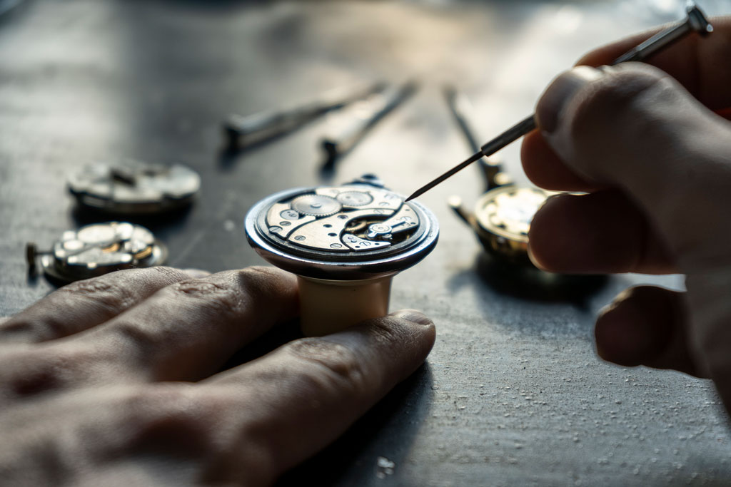 What Does Rolex Watch Repair And Service Include?